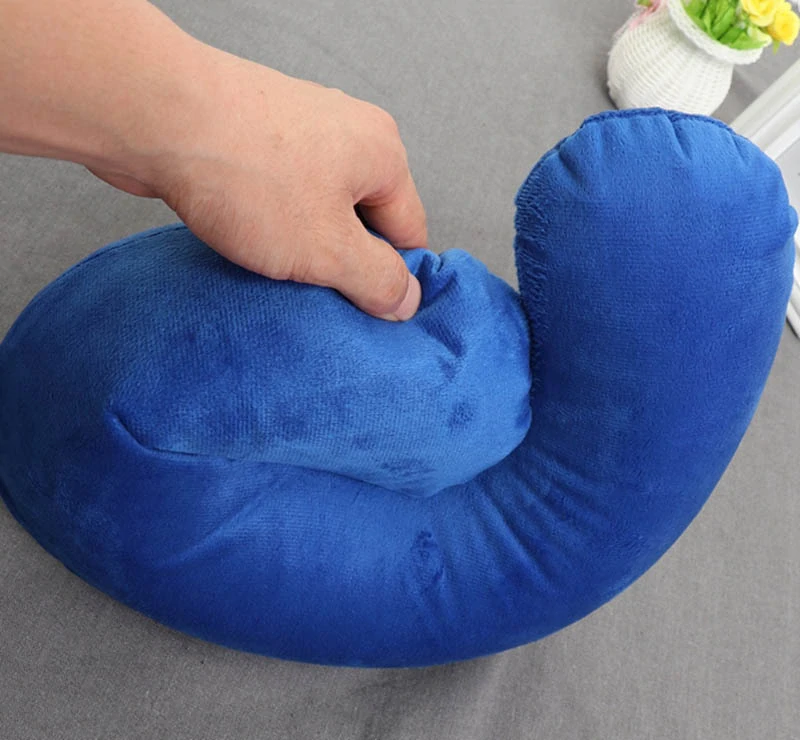 Cestovný zamatový vankúš 