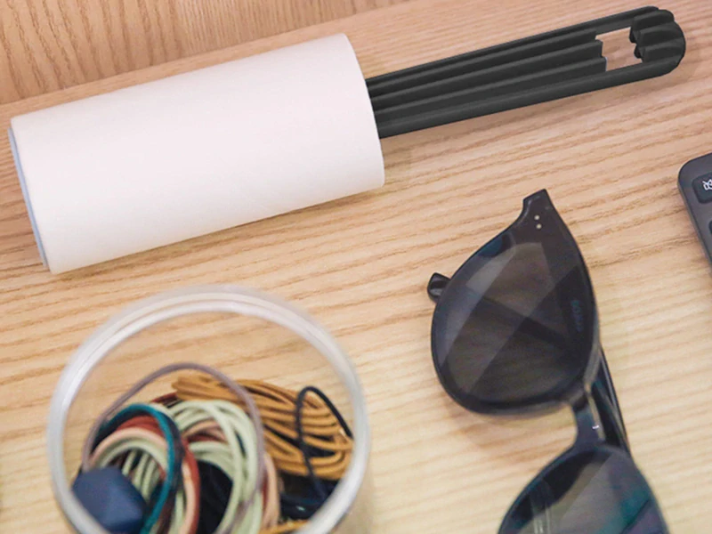 Čistiaci valček na oblečenie + 4 náhradné rolky