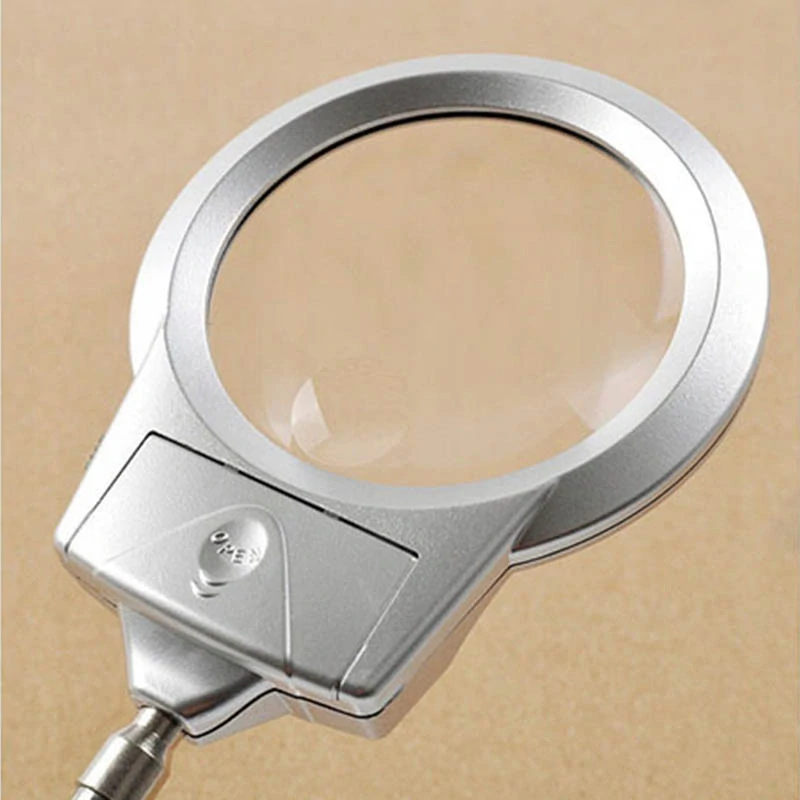 Stolná lupa s podsvietením 2x, 6x