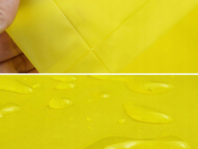 Vreckový pršiplášť na zapínanie 130x125cm