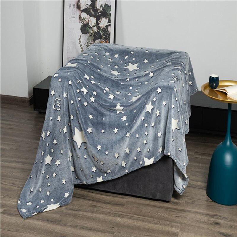 Svietiaca deka 180x150cm sivá