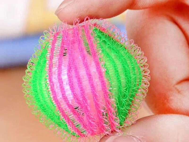 Guličky na pranie na zachytávanie srsti a chlpov 6ks