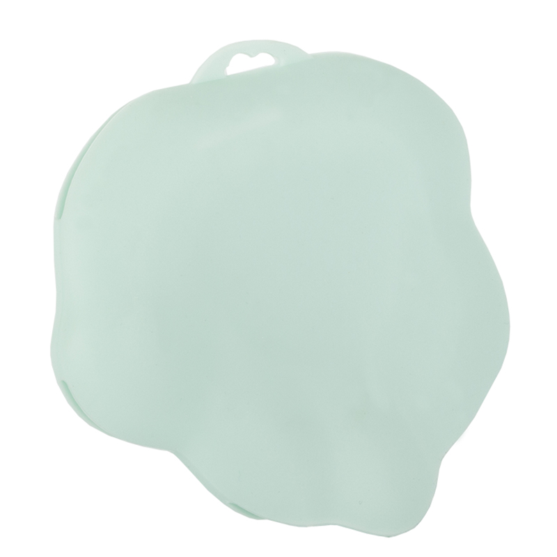 Masážná silikónová kúpeľňová kefka na ruku