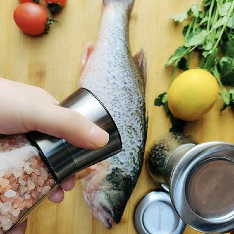 Sada ručných mlynčekov na soľ a korenie 2ks