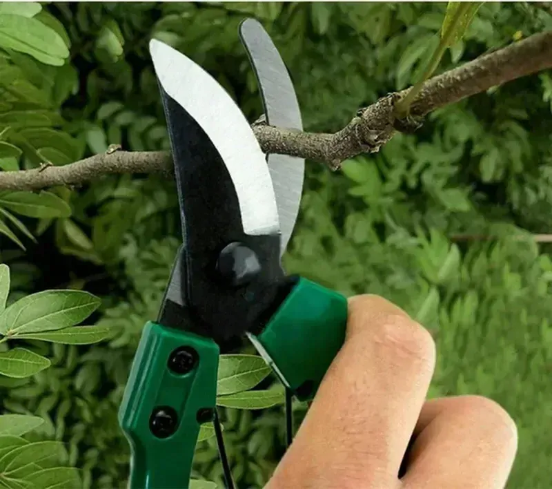 Záhradné ručné nožnice 4cm zelené