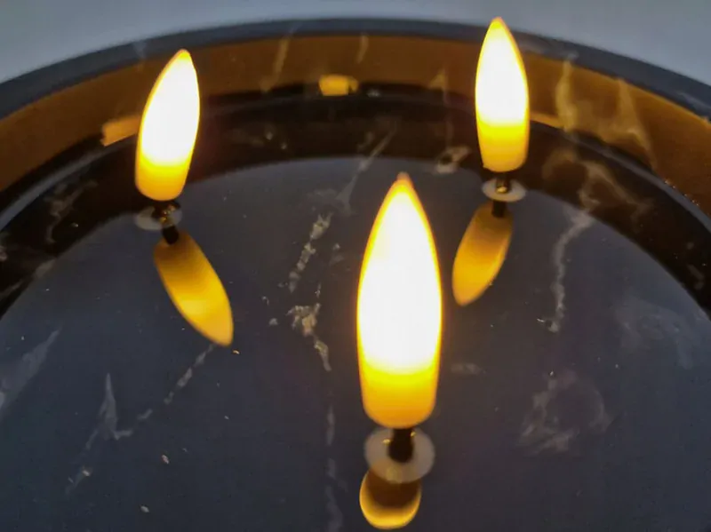 Sviečka LED s mramorovým dizajnom 15cm