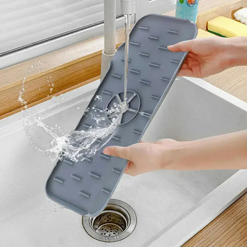 Odkvapkávacia podložka pod batériu do drezu sivá