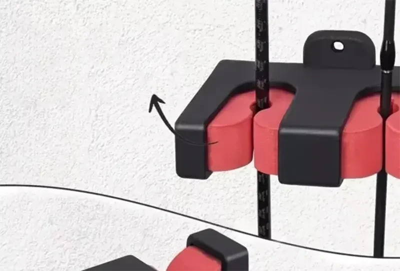 Nástenný vešiak na udice