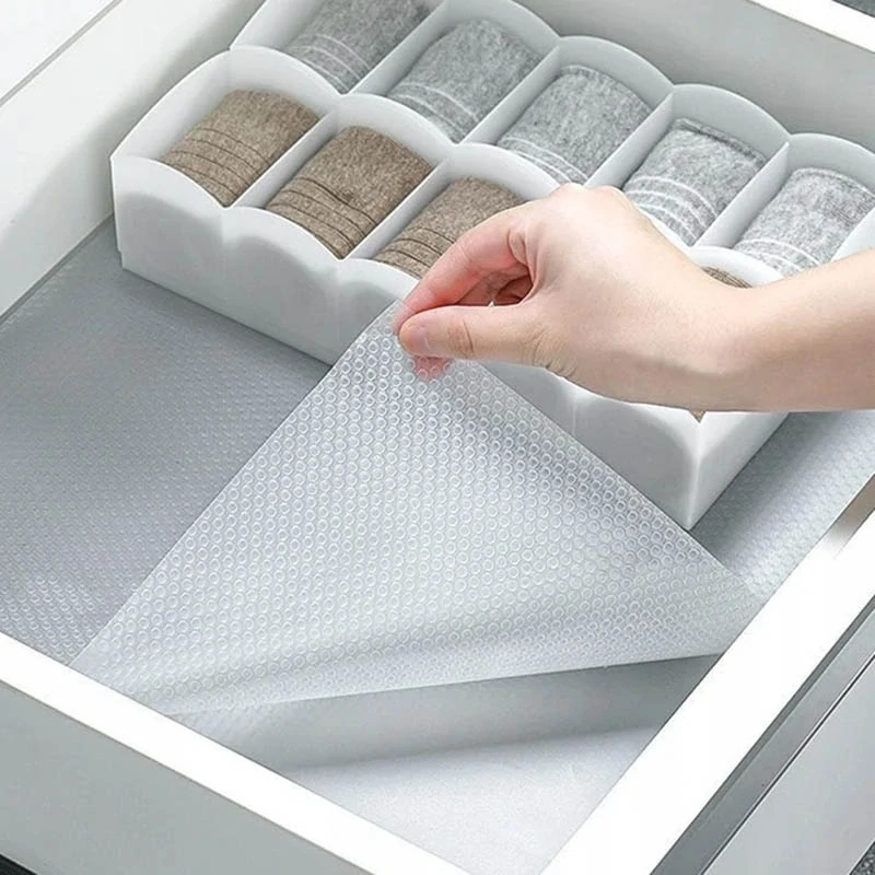 Protišmyková ochranná podložka do zásuviek a skríň 150x50cm