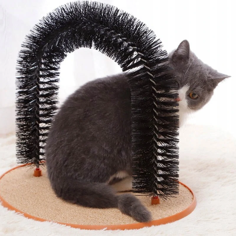 Škrabadlo a masážna hračka s Kocúrnikom pre mačku