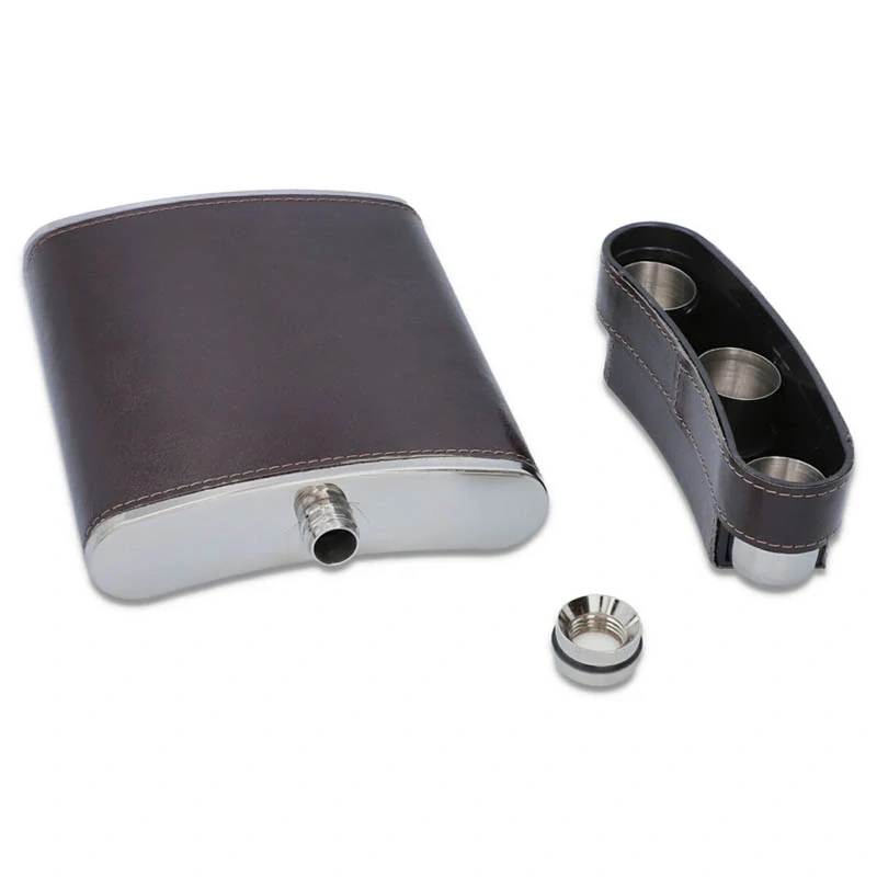 Ploskačka 540ml s pohárikmi v koženom púzdre s pohárikmi