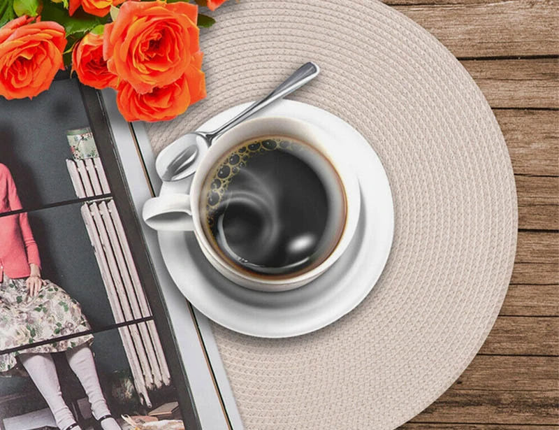 Prestieranie na stôl zlaté 38cm