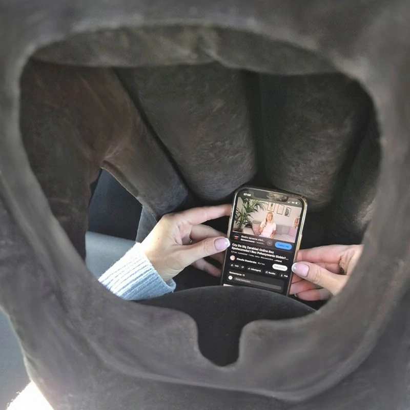 Nafukovací cestovný vankúš