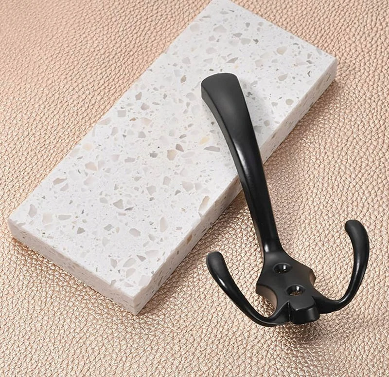 Sada kovových vešiakov na stenu 5ks čierne