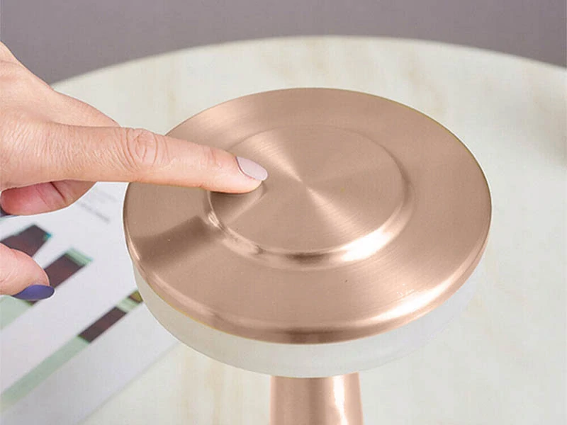 Dotyková stolová nočná lampička s 3 stupňami svetla medená