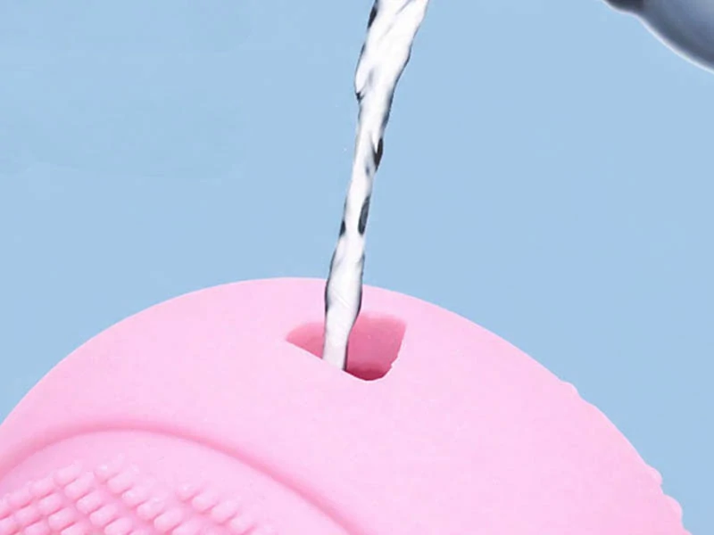 Silikónový ľadový masážny valček na tvár ružový