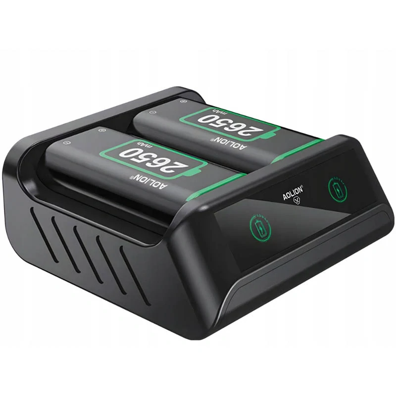 Nabíjačka a nabíjateľné batérie pre Xbox ovládač 2× 2650 mAh