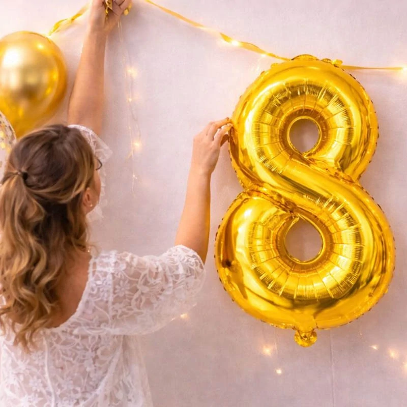 Fóliový balón číslo 8 zlatý 66 cm