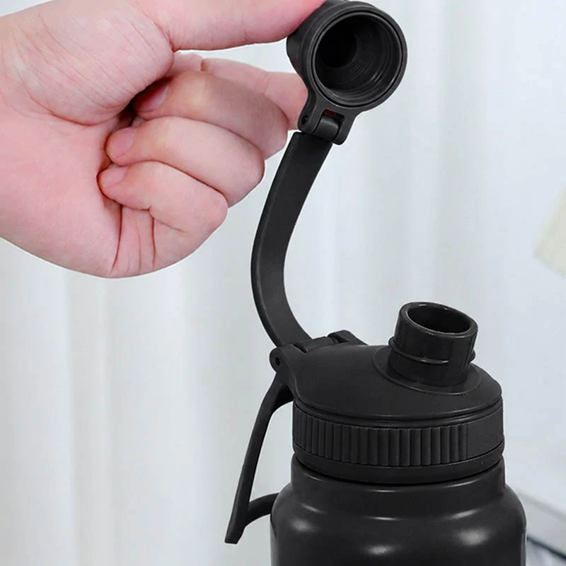 Nerezová termoska s náustkom 700 ml čierna