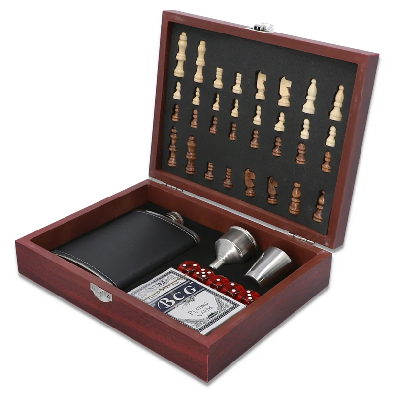 Ploskačka 240ml v darčekovej kazete Chess-Poker