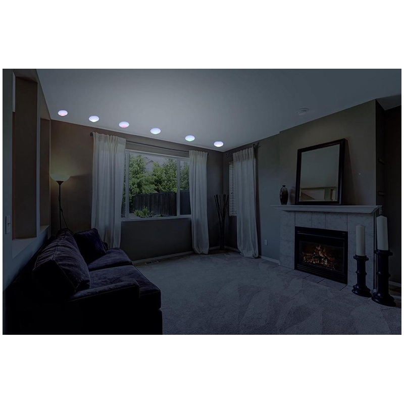 Grundig - LED svetlá meniace svetlo na diaľkové ovládanie 4ks