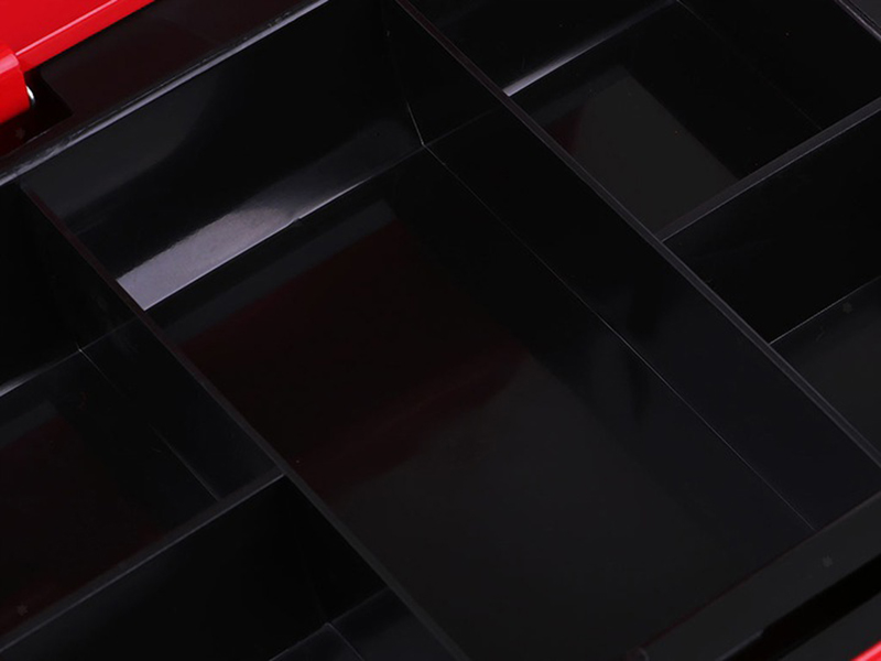 Trezor kovový 20x15x9cm červený