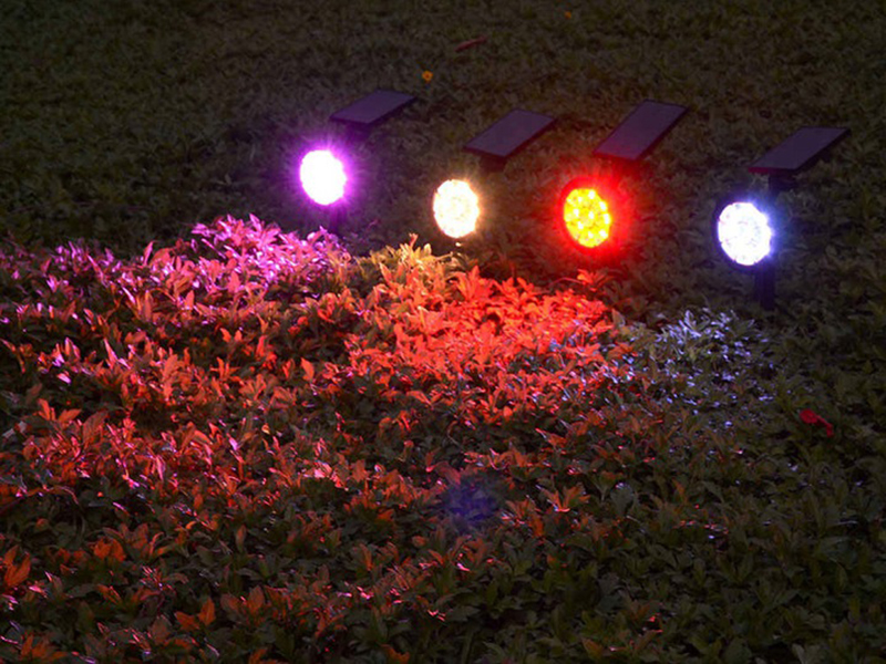 Záhradná solárna LED 5050 lampa RGBW