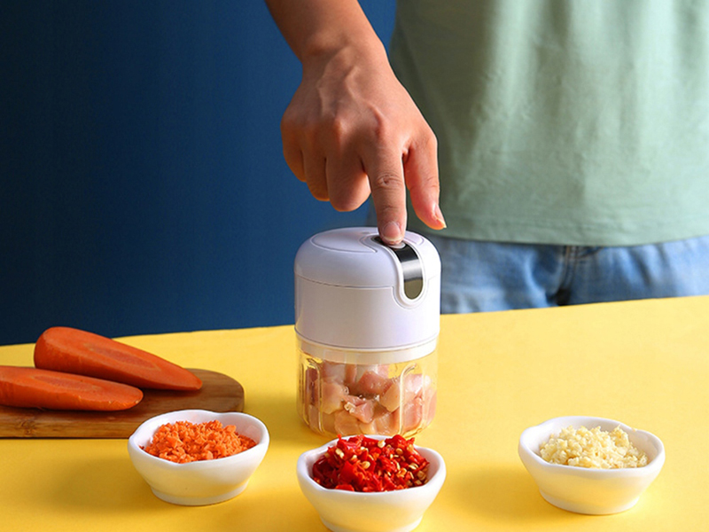 Elektrický sekáčik na zeleninu