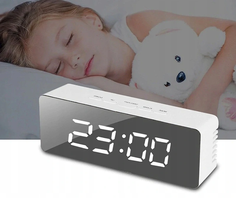 Digitálny budík s teplomerom a zrkadlovým displejom biely