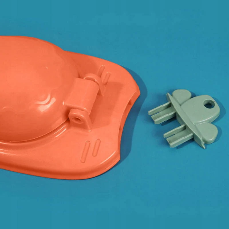 Strojček na lepenie pirohov