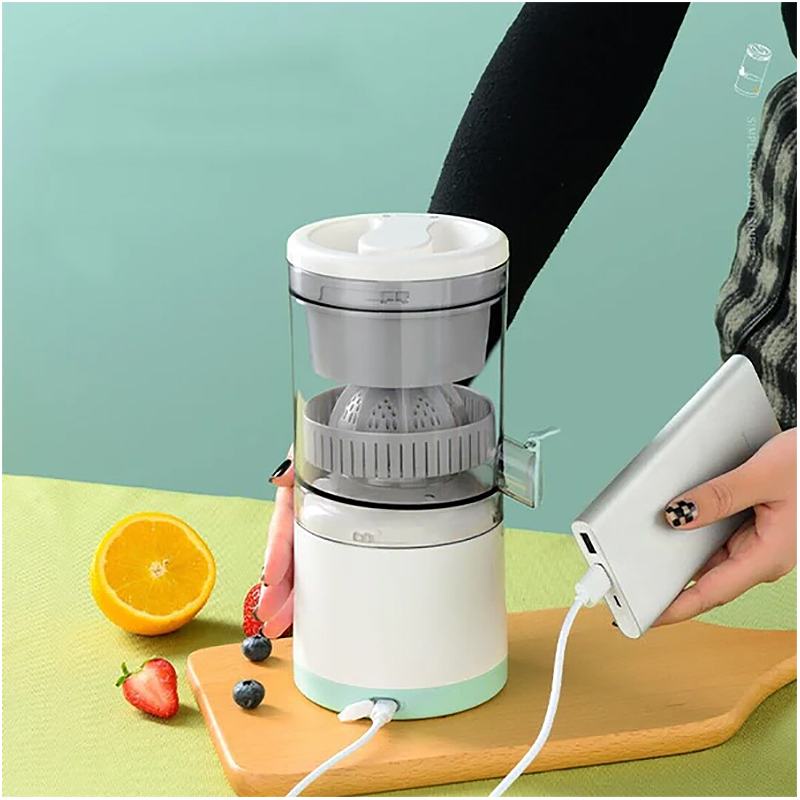 Citrusovač USB 45W