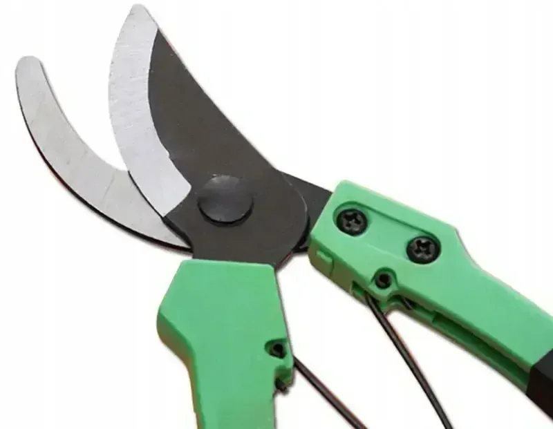 Záhradné ručné nožnice 4cm zelené