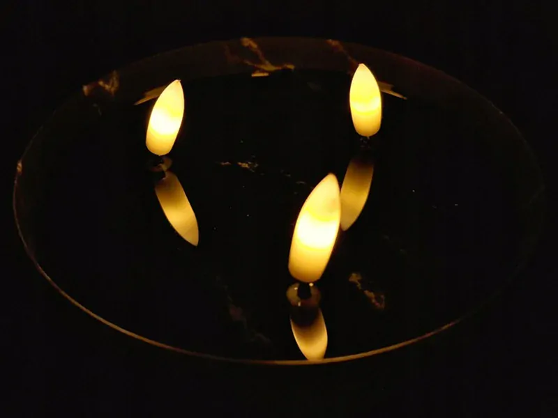 Sviečka LED s mramorovým dizajnom 15cm