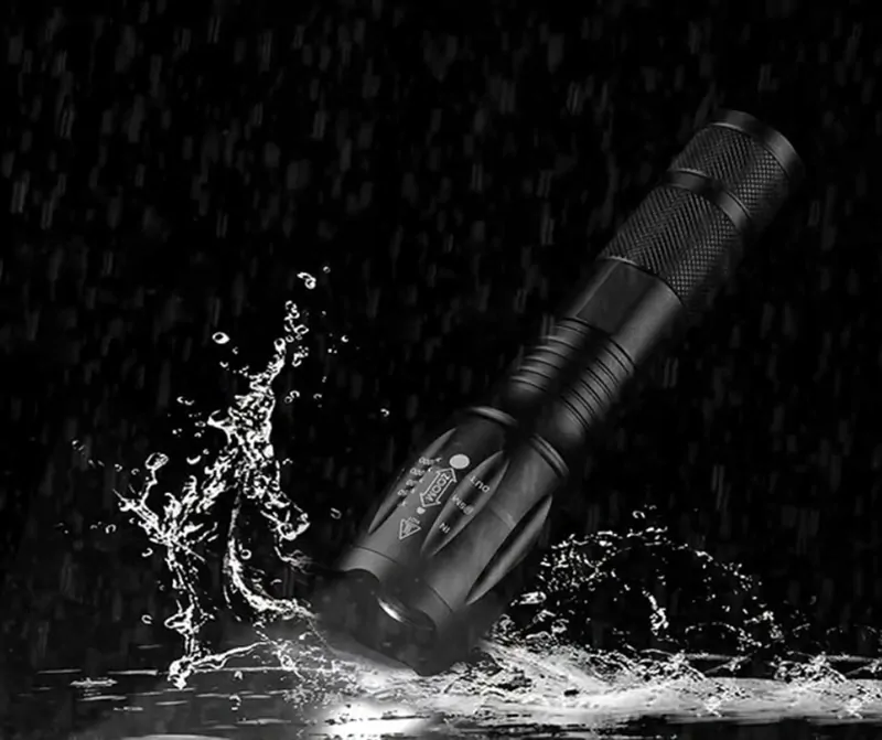 Robustná LED baterka CREE XML-T6