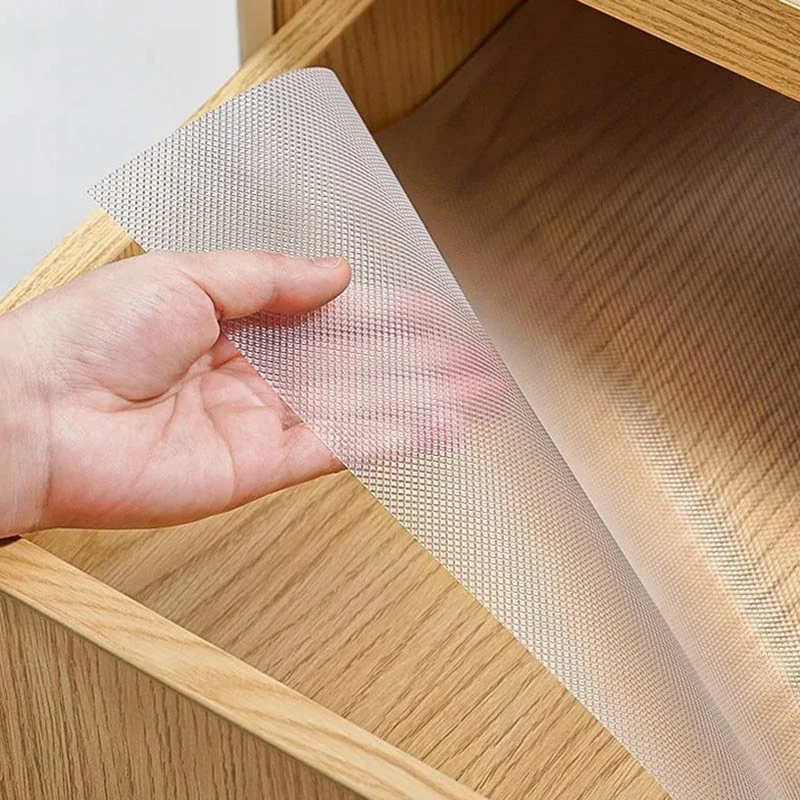 Protišmyková ochranná podložka do zásuviek a skríň 150x50cm