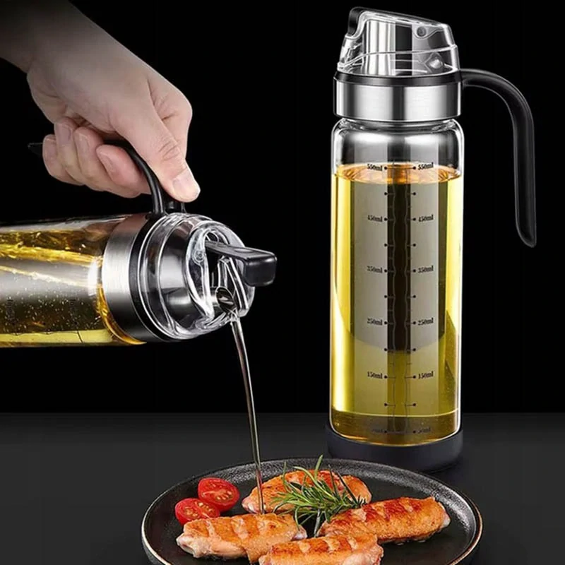 Fľaša s dávkovačom a odmerkou na olej 500 ml