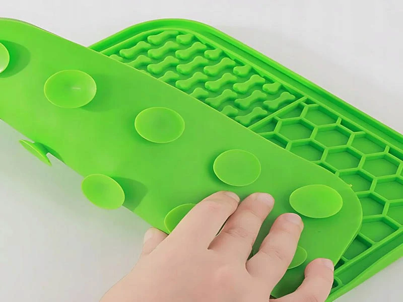 Silikónová spomaľovacia podložka na krmivo pre psa a mačku