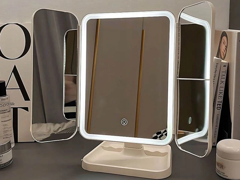 Kozmetické zrkadlo LED skladacie s priblížením