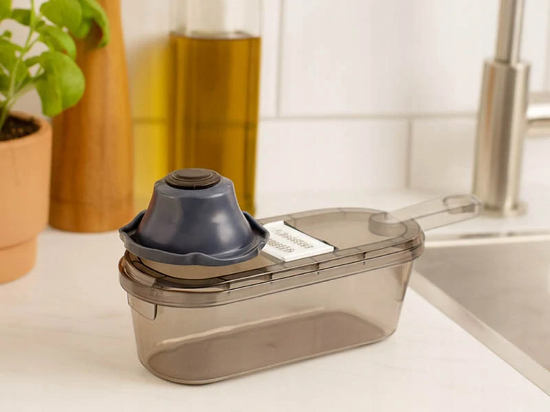 Multifunkčný krájač a strúhadlo na ovocie a zeleninu