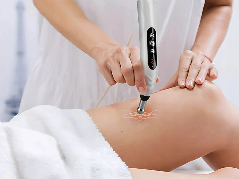 Masážne pero na akupunktúrnu stimuláciu s LCD displejom