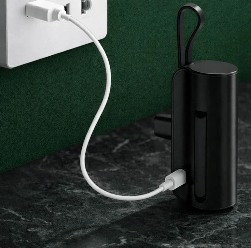 Powerbanka 5000 mAh s Lightning konektorom čierna