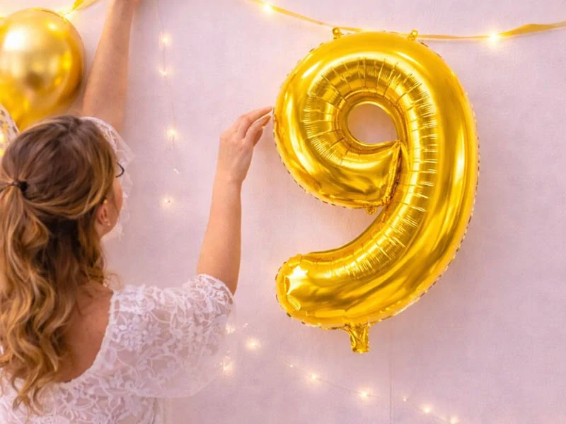 Fóliový balón číslo 9 zlatý 66 cm