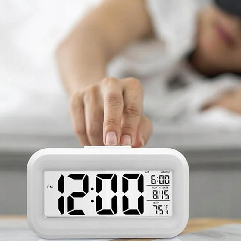 Digitálny LED budík s teplomerom biely