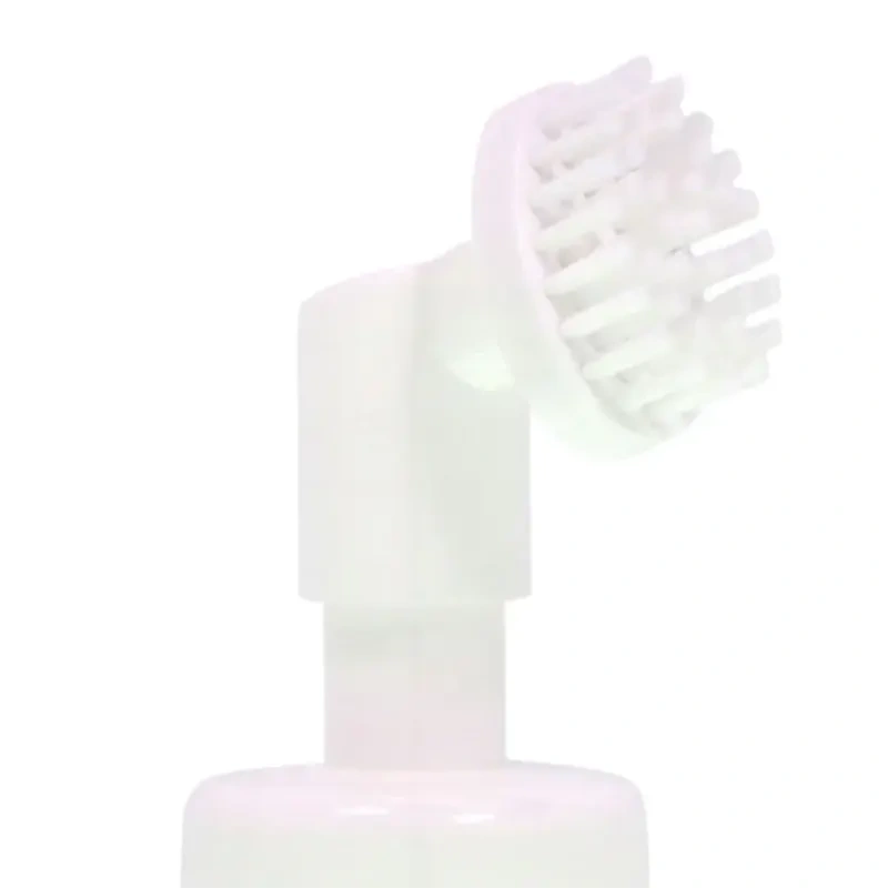Čistiaca pena na bielu obuv so zabudovanou kefkou 200 ml