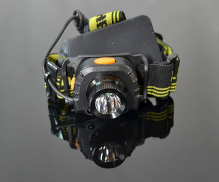 Čelová baterka CREE LED