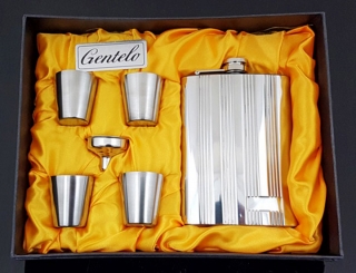 Ploskačka 240ml Silver 3D s lievikom a pohárikmi