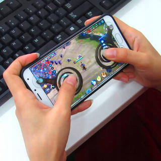 Ovládacie joysticky na mobil a tablet