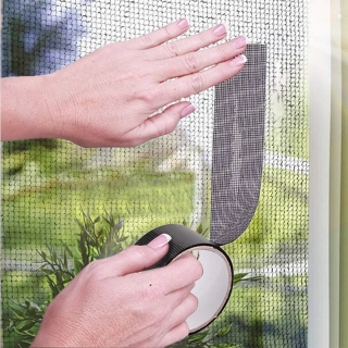 Opravná páska na sieťku proti hmyzu 5cm x 200cm sivá