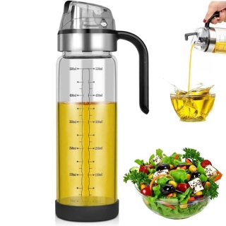 Fľaša s dávkovačom a odmerkou na olej 500 ml