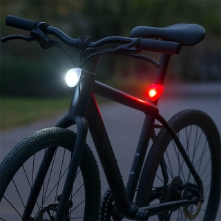 Sada LED svetiel na bicykel